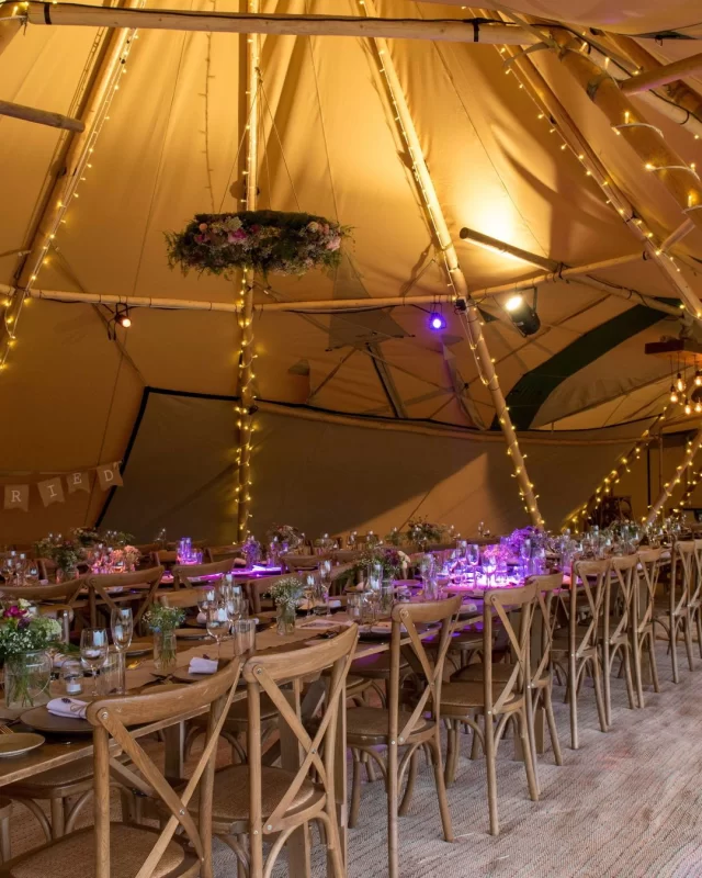 👉🏼 The perfect venue for parties, larger #CorporateEvents and even #Charity functions for up to 200+ guests, be sure to take a look at the glorious #MorrellsWoodFarm for your next social event!