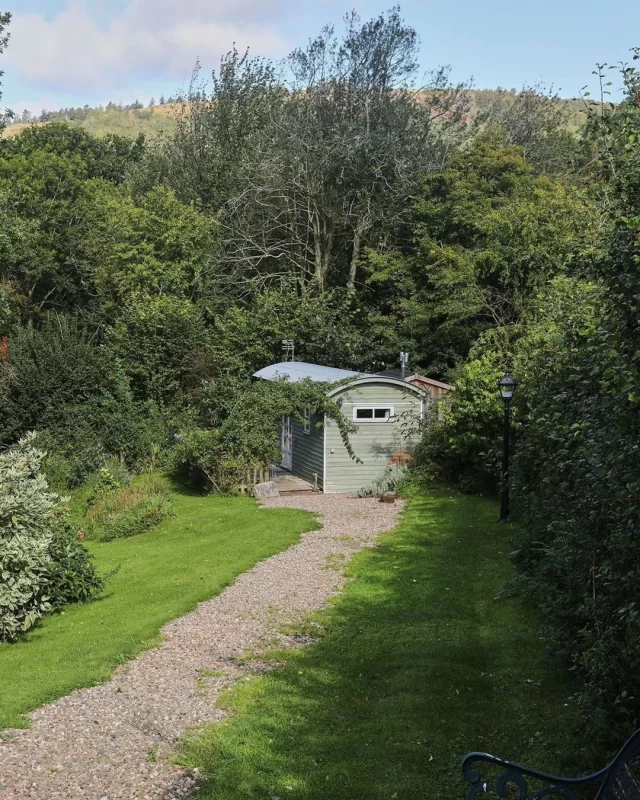 👉🏼 Located just a short walk from the other Morrells Wood Farm properties, Shepherds Retreat is our most remote Shepherds Hut, offering a serene escape into the heart of Shropshire's breathtaking countryside.  This charming retreat features a private verandah and spacious en-suite facilities, ensuring both comfort and privacy for your stay, making it ideal for couples celebrating a special occasion or simply seeking a romantic getaway ❤️.  Providing an intimate setting surrounded by nature's beauty, Shepherds Retreat currently has some last-minute availability starting this coming Friday, for up to five nights, so whether you're planning a spontaneous escape or a longer retreat, this is a perfect opportunity to unwind in style.  Don't miss out on the chance to experience the magic of Shropshire at Shepherds Retreat.  Book your stay today and create memories that will last a lifetime!